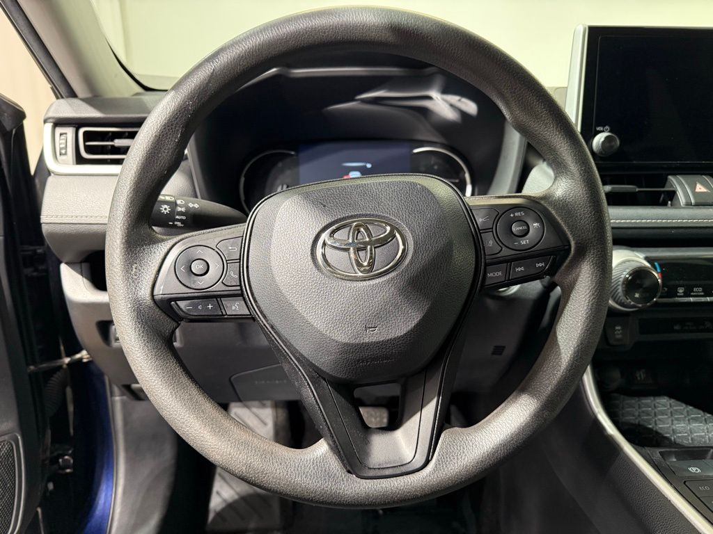 Thumbnail: 2024 Toyota RAV4 - 22