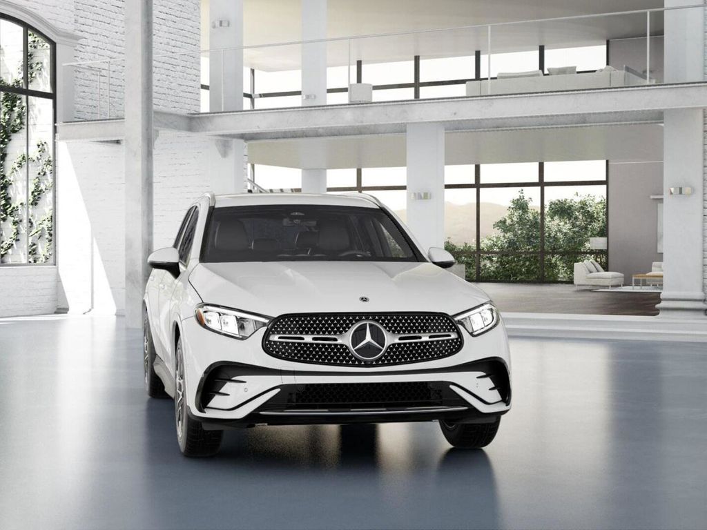 2025 Mercedes-Benz GLC GLC 350 E Hybrid 8