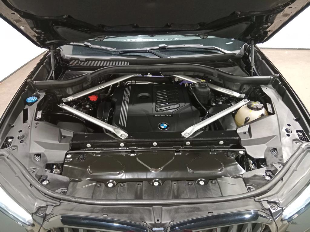 2023 BMW X6 xDrive40i