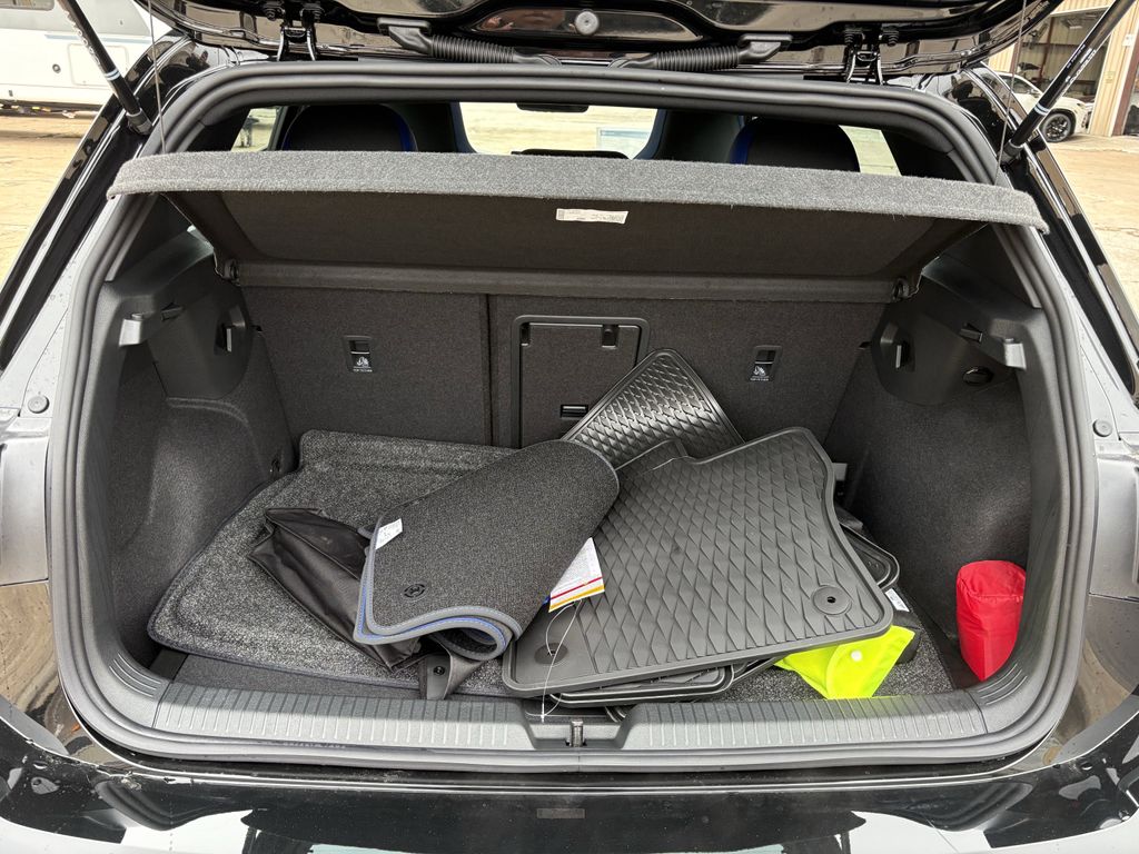 New 2026 Mythos Black Volkswagen 2.0T image 28