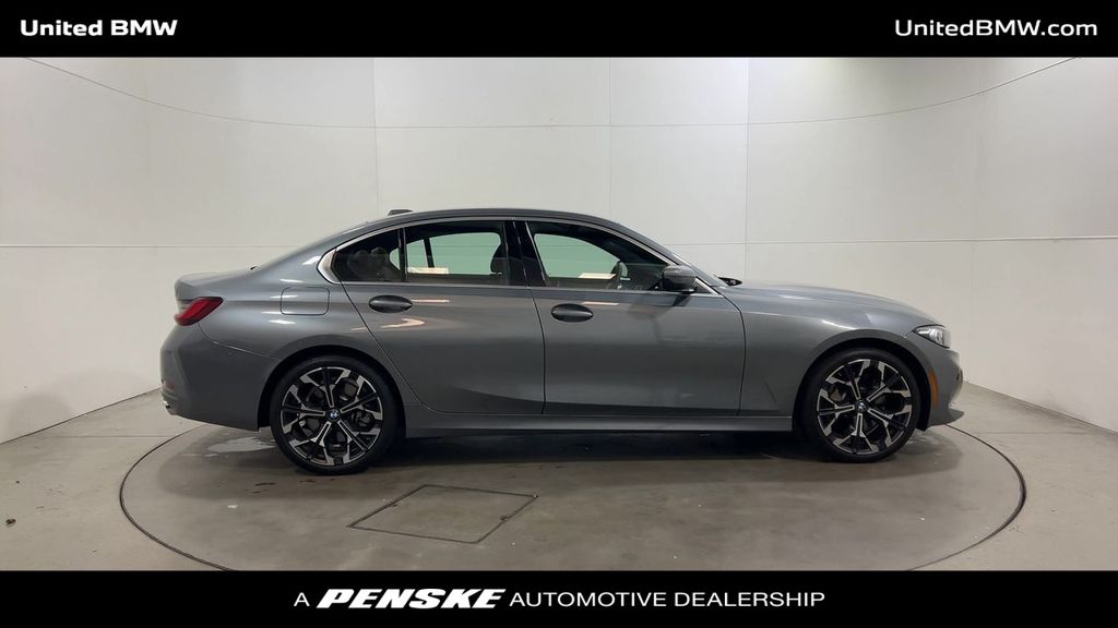 Thumbnail: 2025 BMW 3 Series - 9