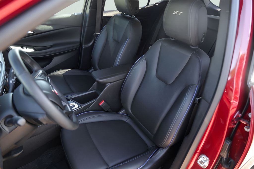 Used Car 2025 Buick Encore Gx  Sport Touring For Sale Under $25,000 In Austin, Texas