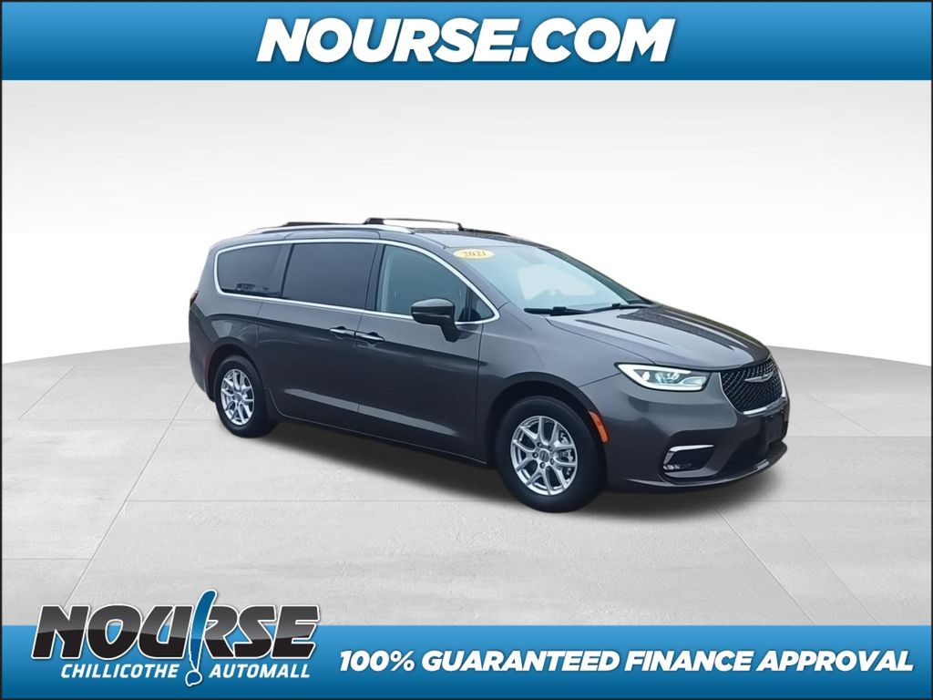 2021 Chrysler Pacifica Touring L photo