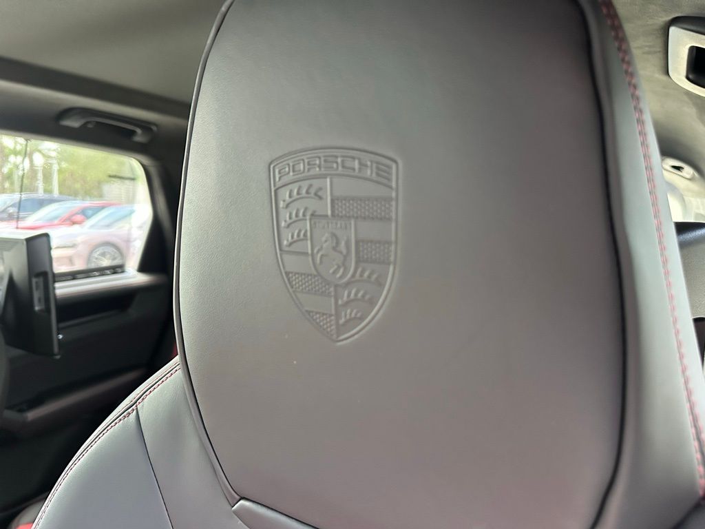 Thumbnail: 2025 Porsche Cayenne - 18
