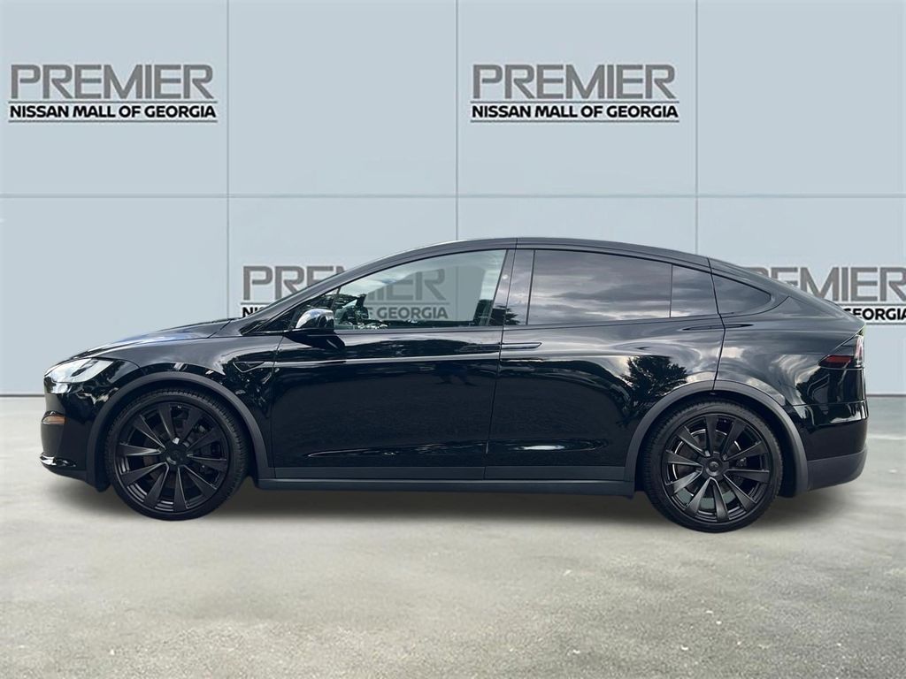 Used 2023  Tesla Standard Range image 19