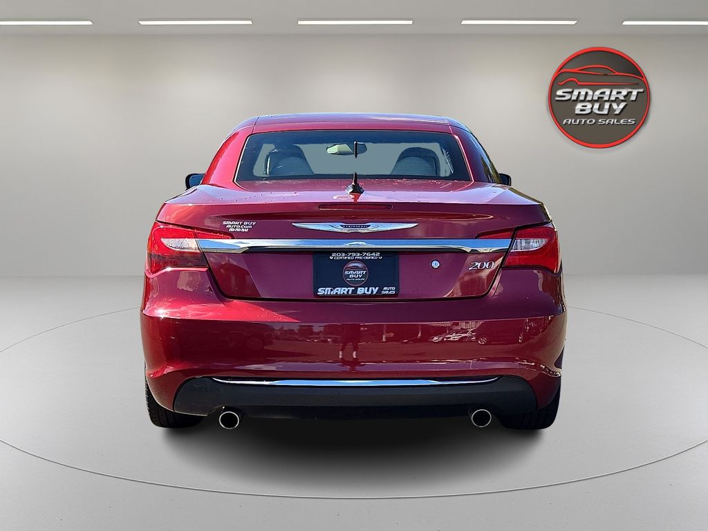 2011 Chrysler 200