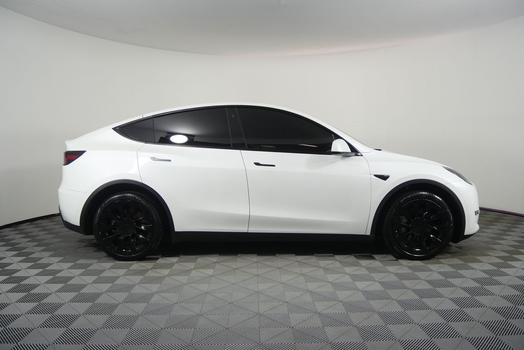 Thumbnail: 2023 Tesla Model Y - 2