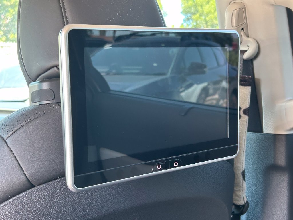 Used 2023 Kia Carnival Van