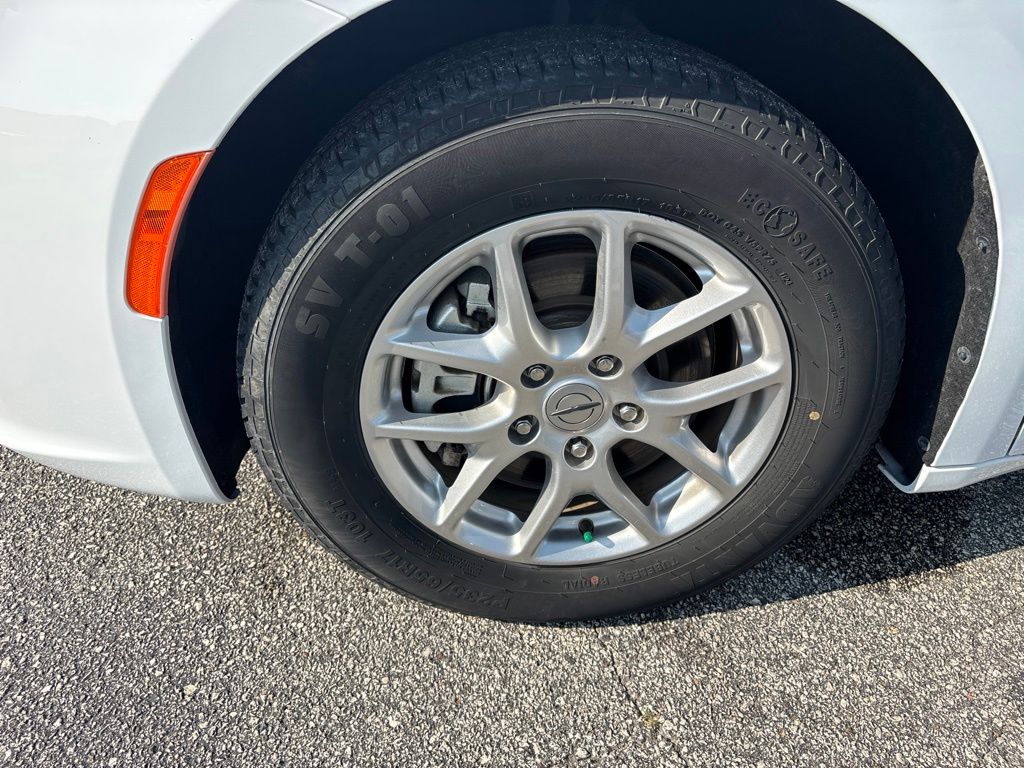 Used 2023 Chrysler Pacifica Van