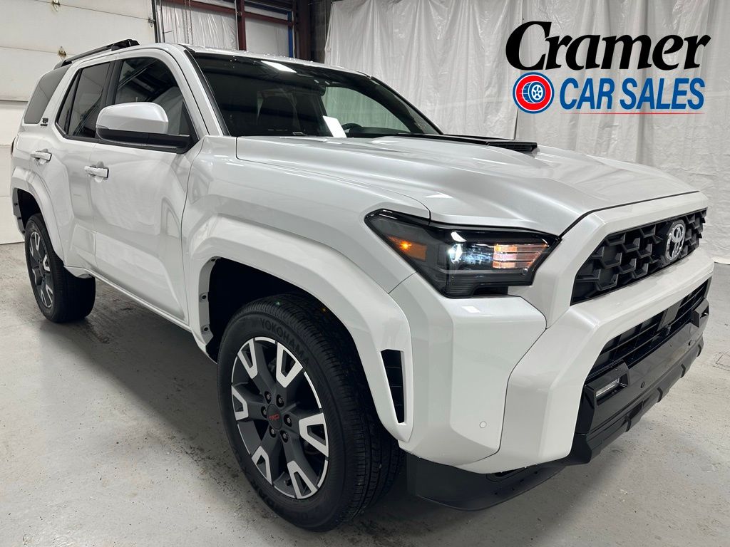 White (Wind Chill Pearl) 2025 Toyota 4Runner TRD Sport 4WD SUV / Crossover Four-Wheel Drive 8-Speed Automatic
