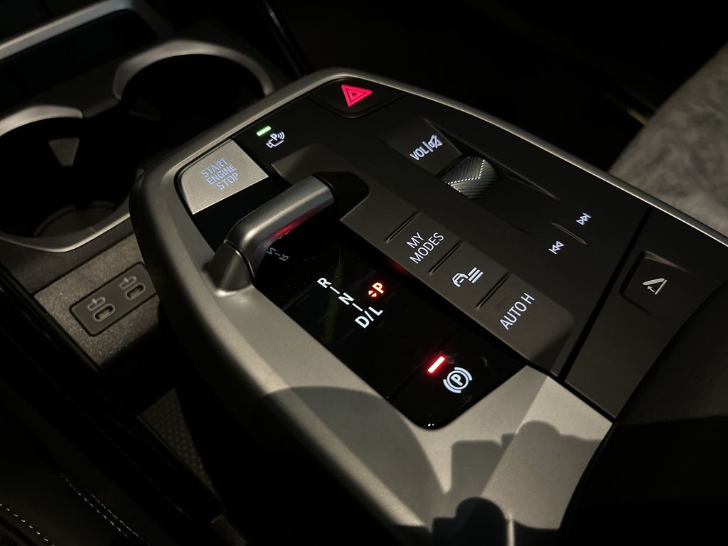 Thumbnail: 2026 BMW X1 - 20