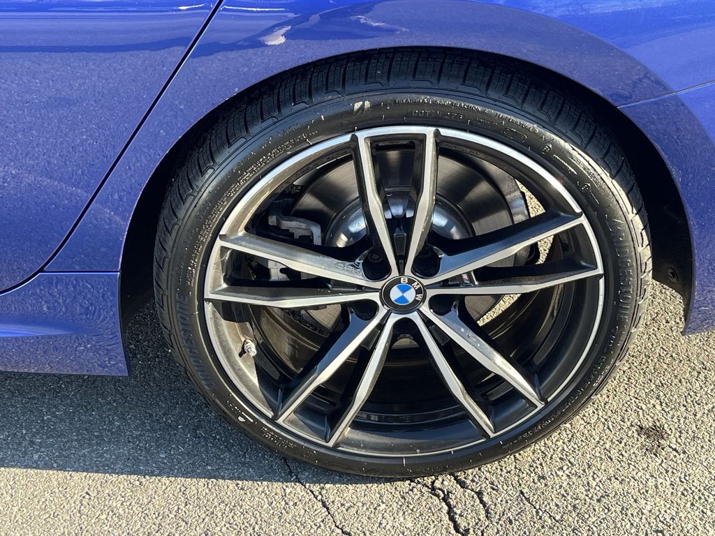 Thumbnail: 2023 BMW 3 Series - 10