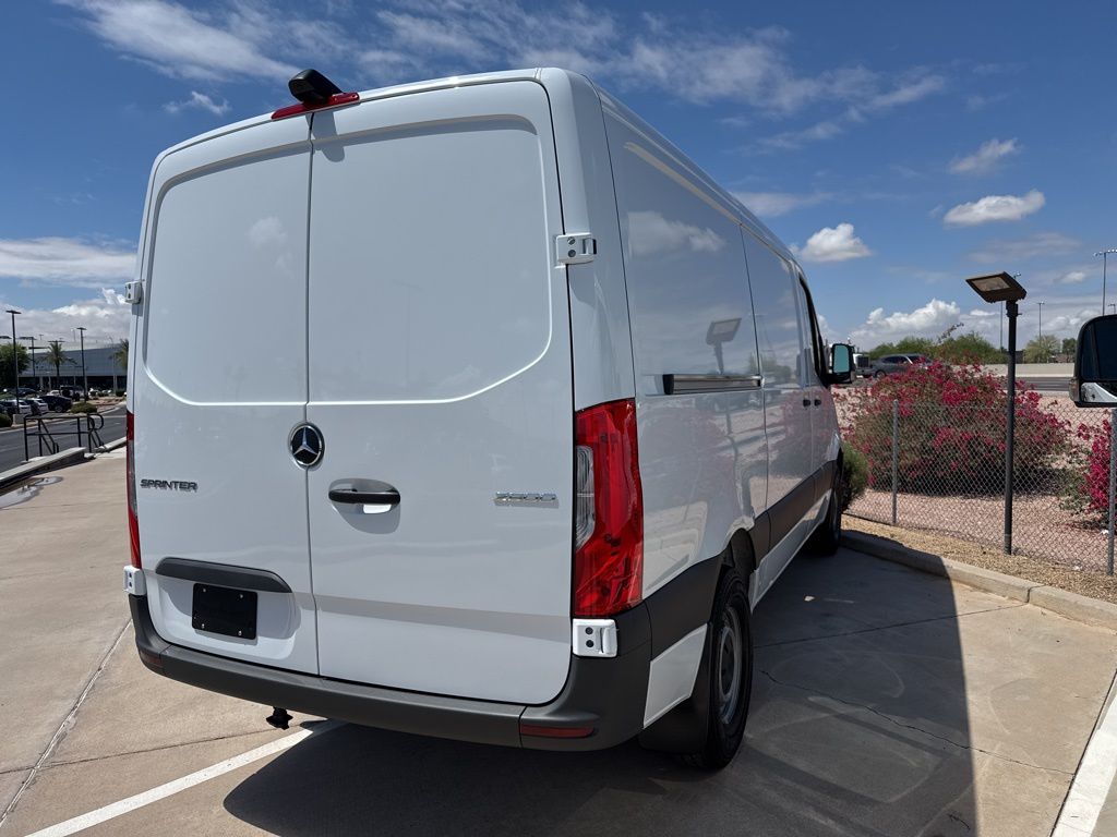 2025 Mercedes-Benz Sprinter 2500 4