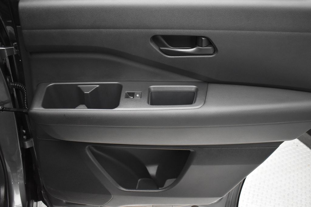 Thumbnail: 2025 Nissan Pathfinder - 27