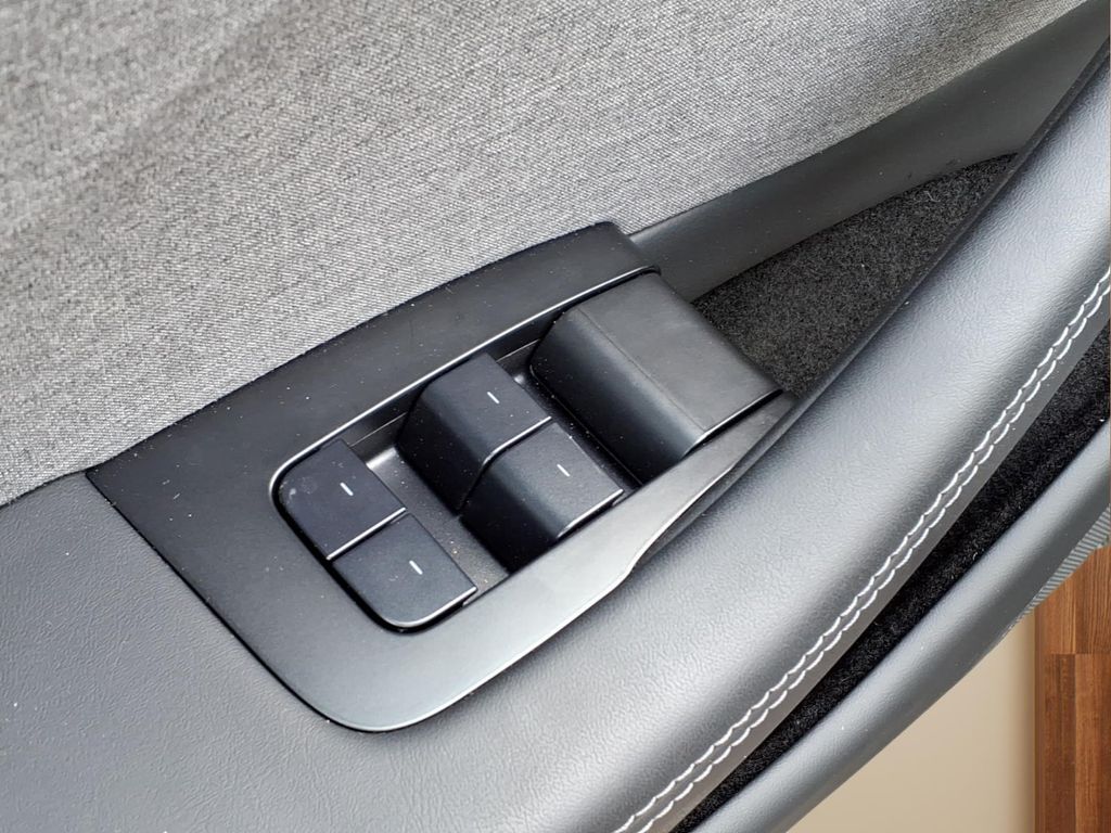 TeslaModel 318