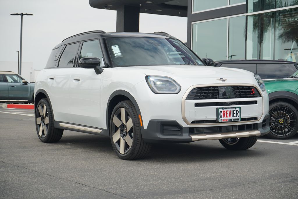 2025 MINI Cooper Countryman Iconic 7