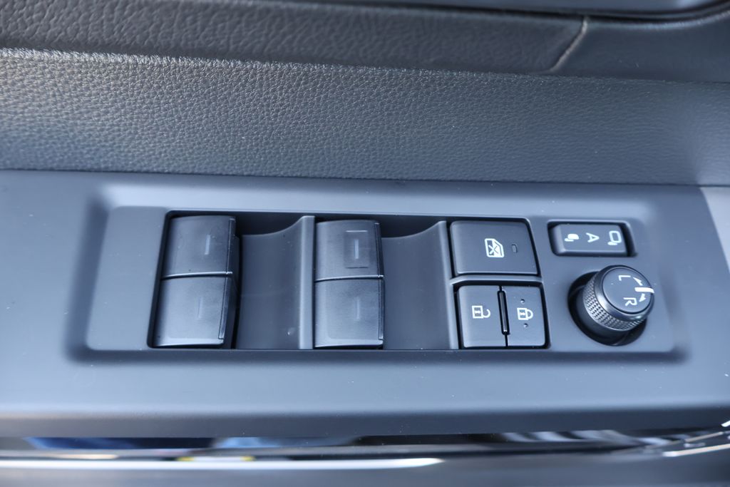 2025 Toyota Tundra SR5 30