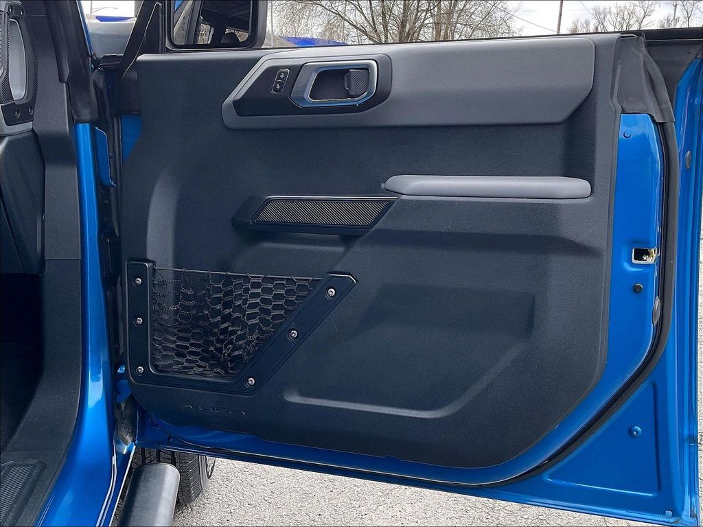 2021 Ford Bronco — photo 26