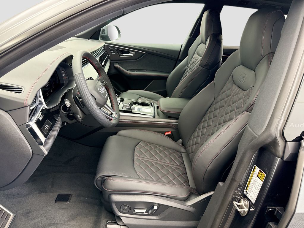 Thumbnail: 2026 Audi Q8 - 18