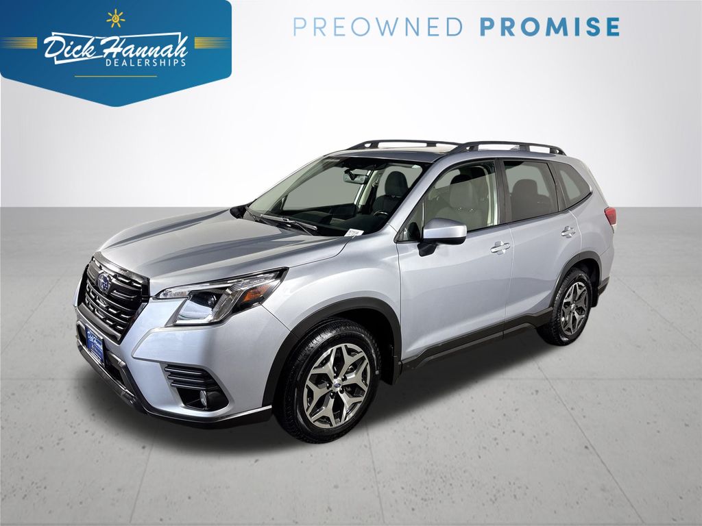 2022 Subaru Forester Premium Crossover AWD