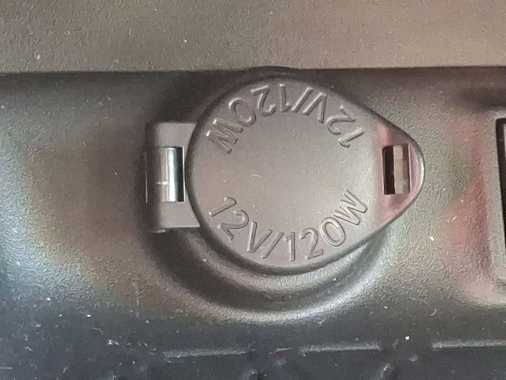 2023 Toyota RAV4 LE 22
