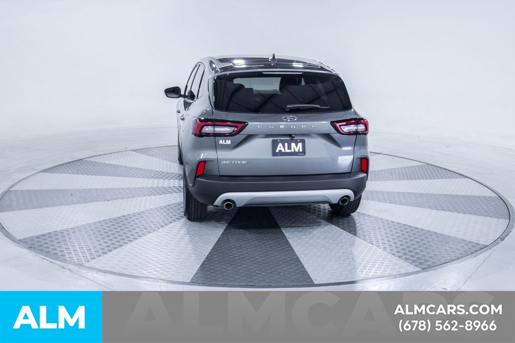 Used 2025 Gray Ford Active image 8