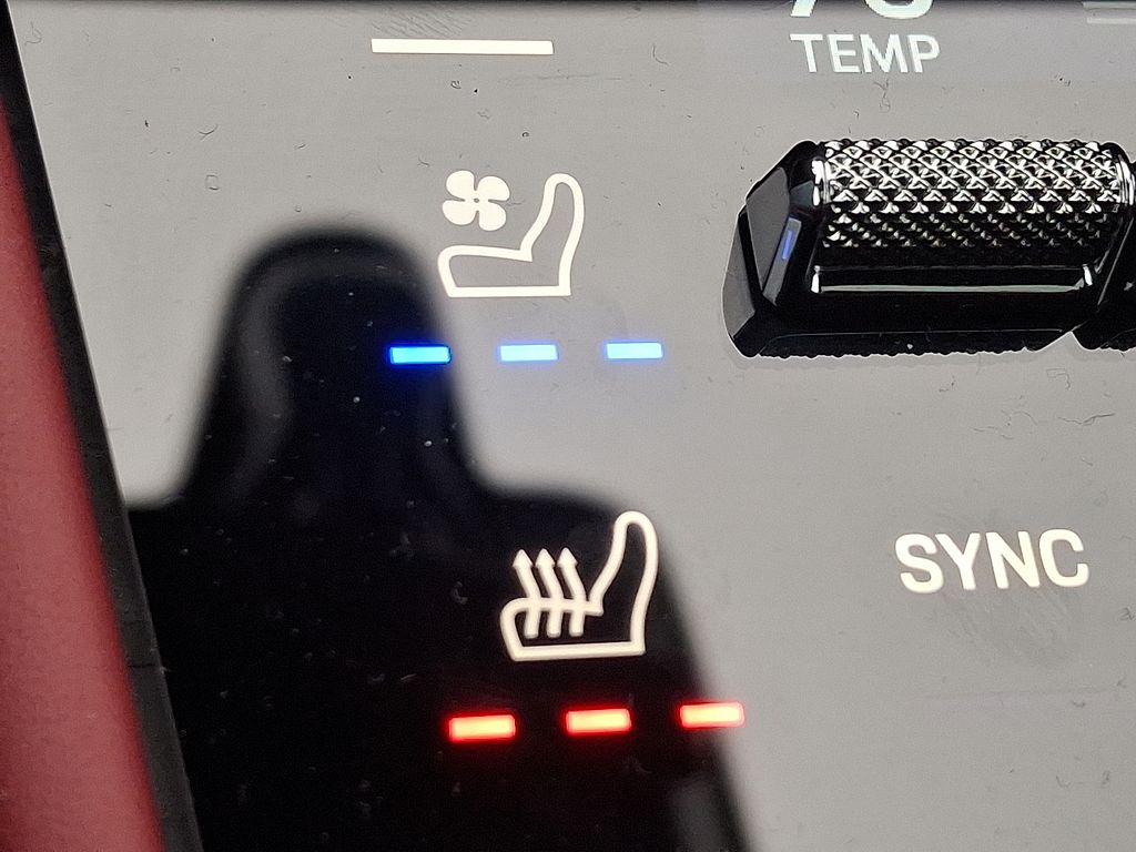 Thumbnail: 2025 Porsche  - 25