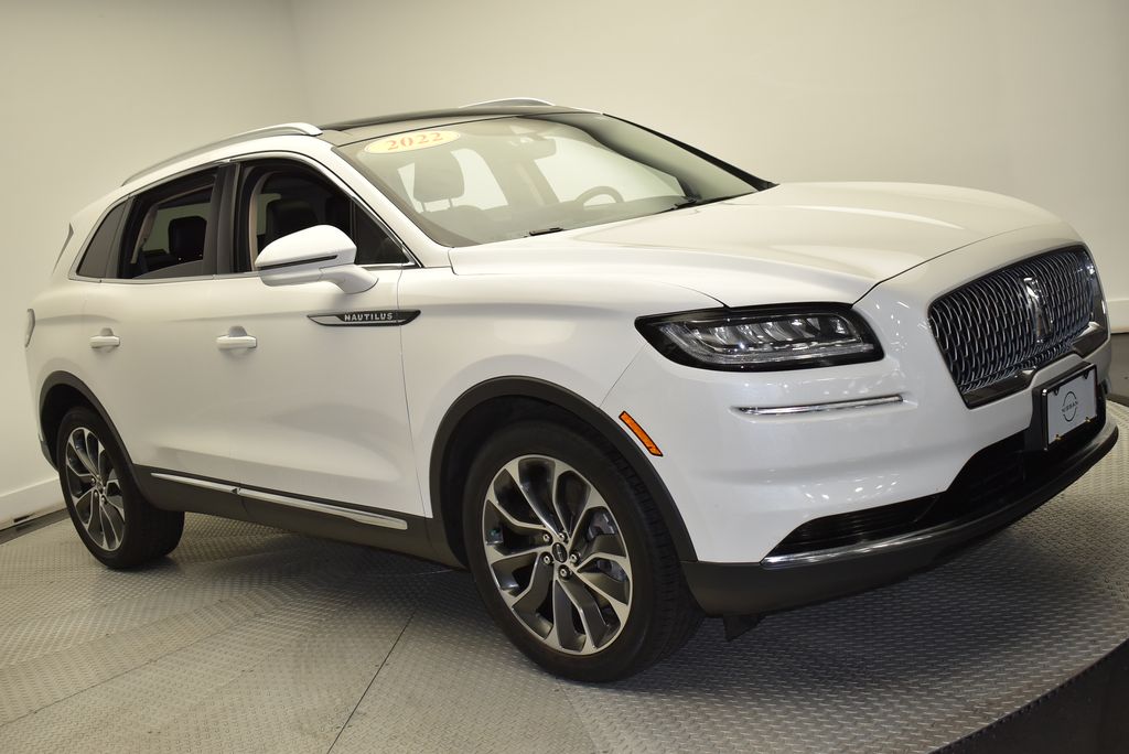 2022 Lincoln Nautilus Reserve 3