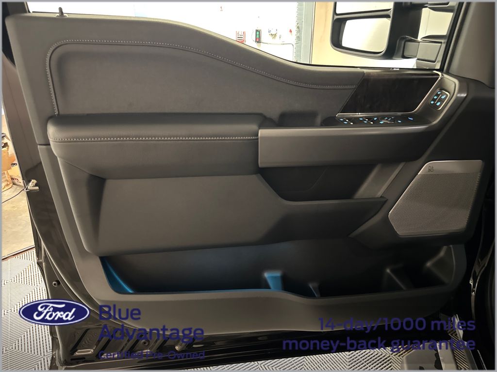 2026 Agate Black Metallic Ford Super Duty F-350 SRW Lariat 4X4 Truck