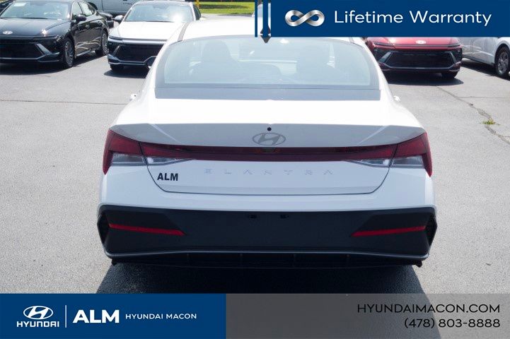 New 2026 White Hyundai SE image 8