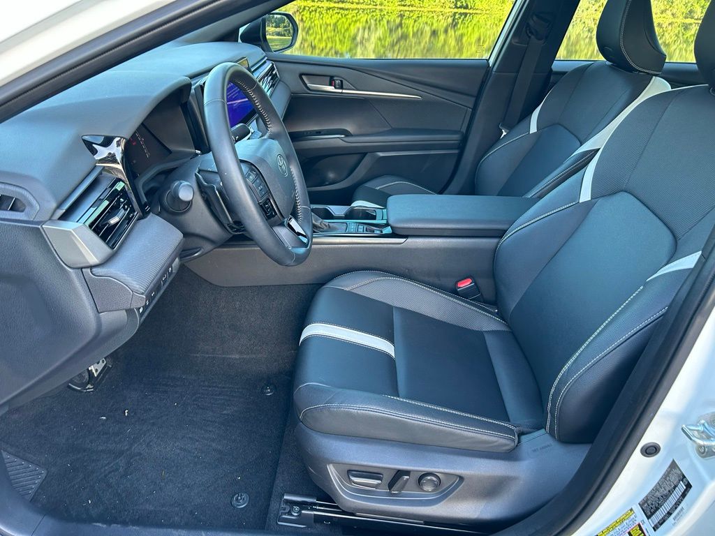 Thumbnail: 2025 Toyota Camry - 14