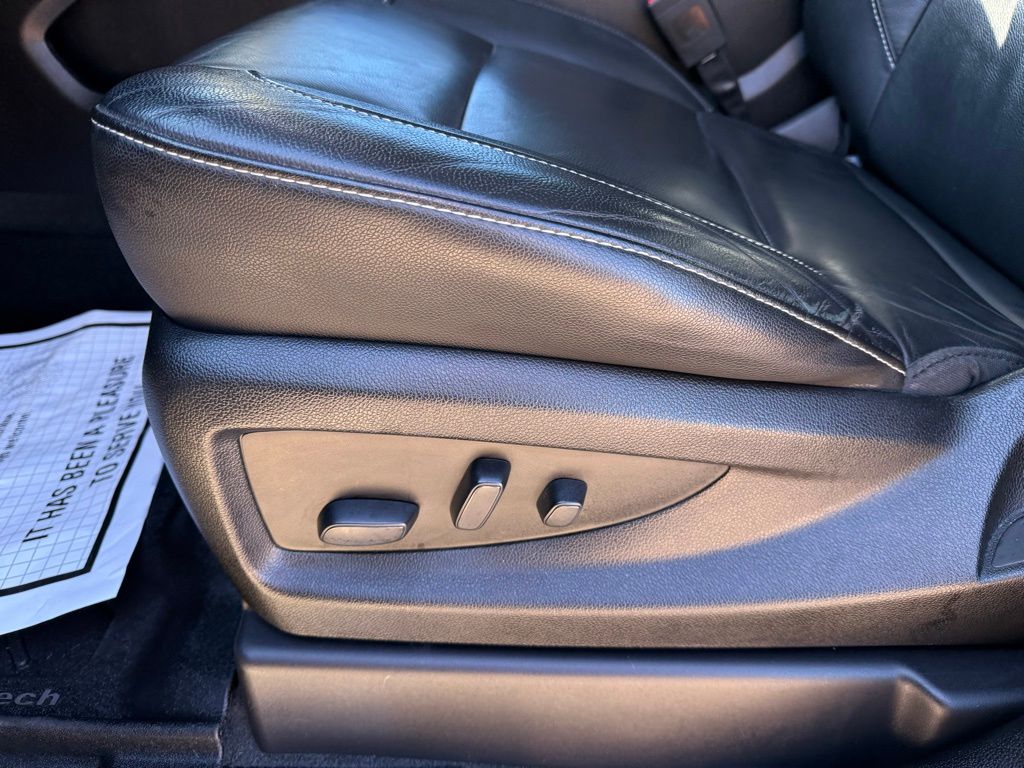 Thumbnail: 2019 Chevrolet Tahoe - 14