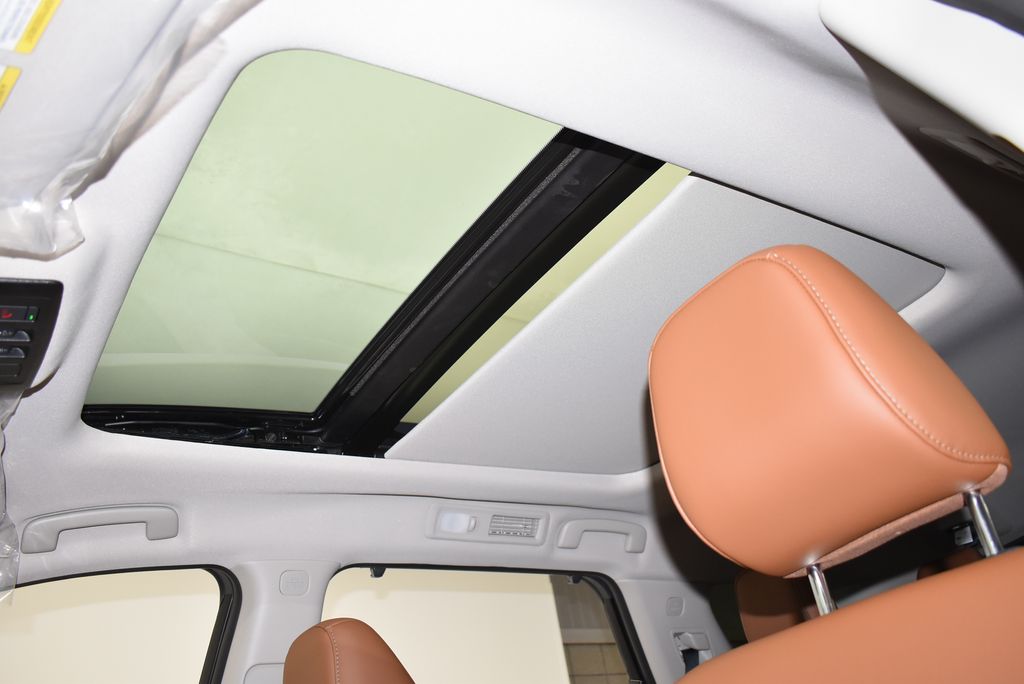 Thumbnail: 2025 Nissan Pathfinder - 28