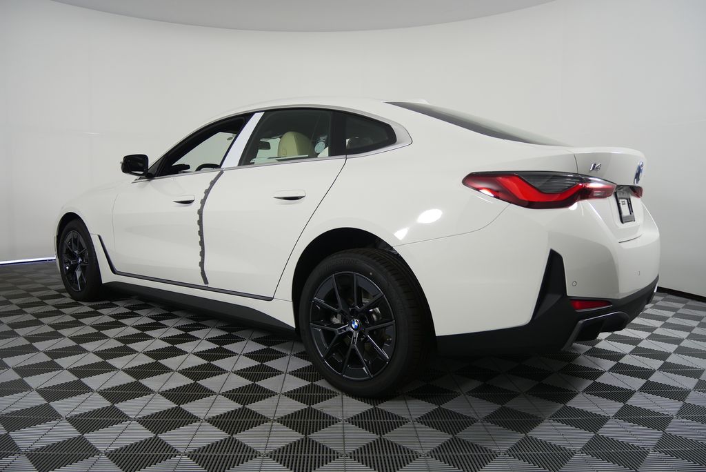 2025 BMW i4 eDrive40 5