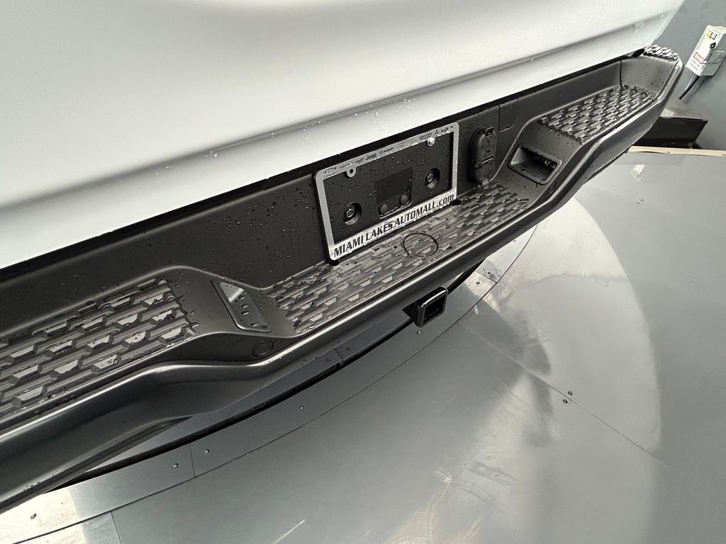 New 2026 Bright White Clearcoat Ram Tradesman image 33