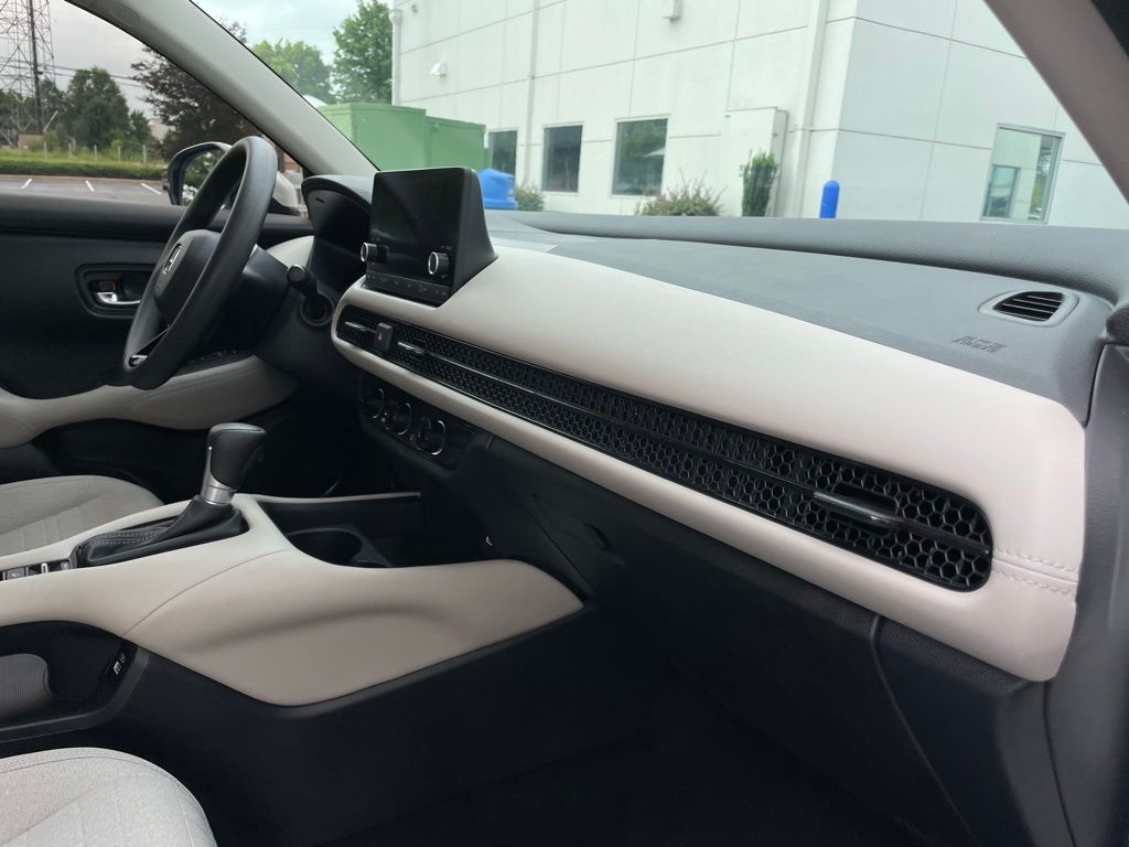 Thumbnail: 2023 Honda HR-V - 32