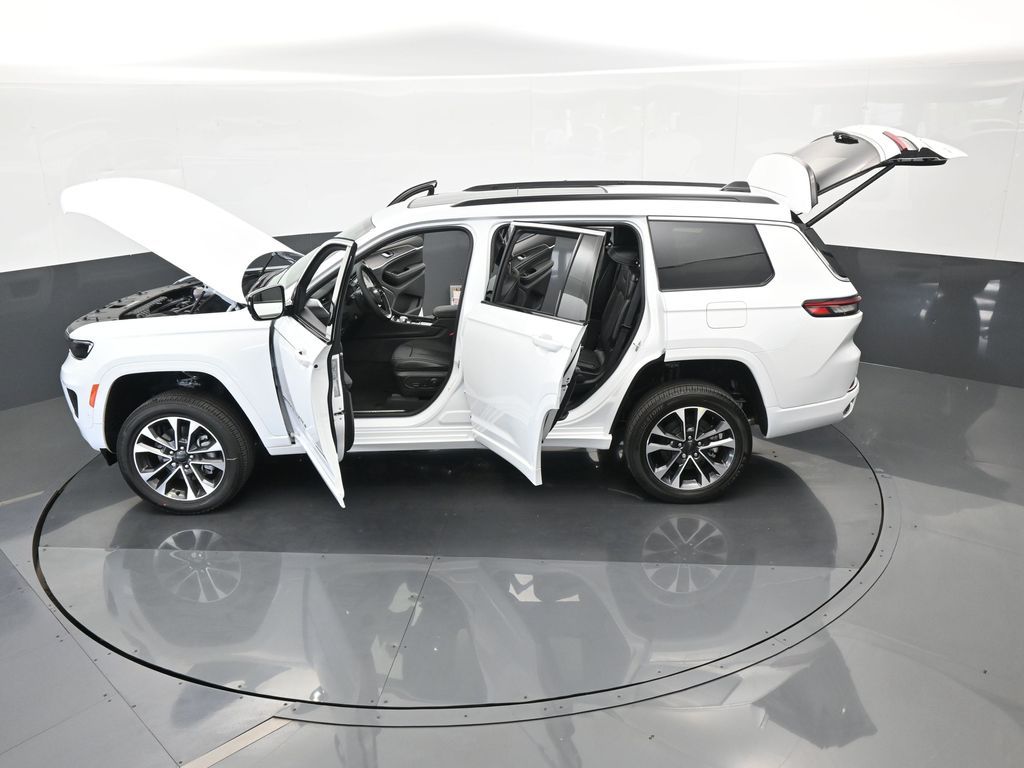 Used 2024 Bright White Clearcoat Jeep Overland image 57