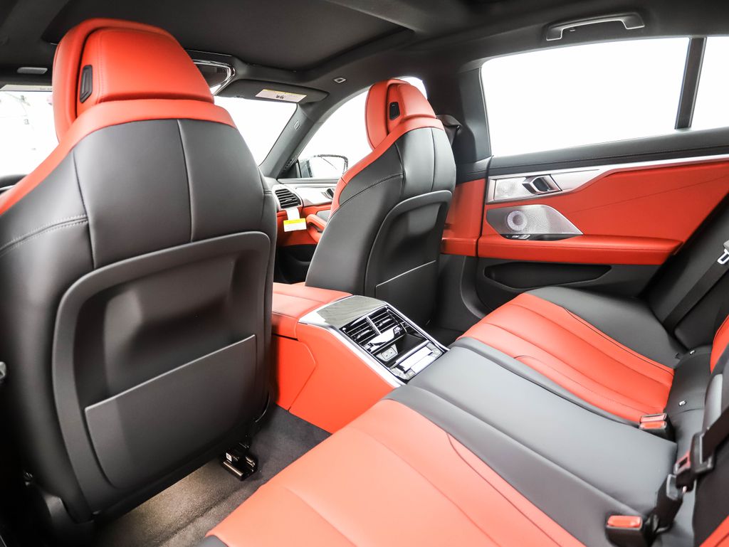 Thumbnail: 2026 BMW 8 Series - 20