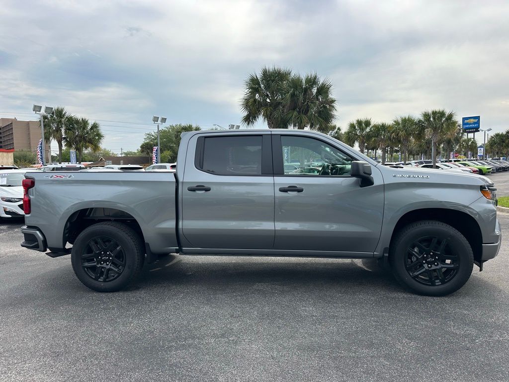 2024 Chevrolet Silverado 1500 Custom 9