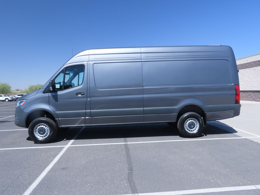 Thumbnail: 2026 Mercedes-Benz Sprinter - 8