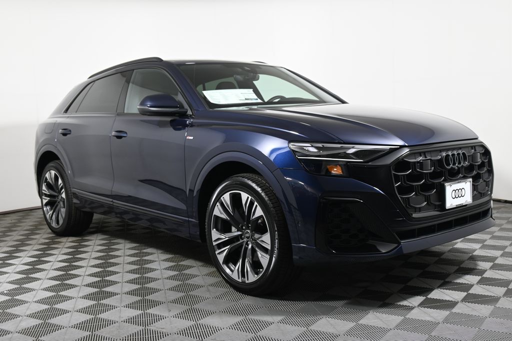Thumbnail: 2025 Audi Q8 - 8