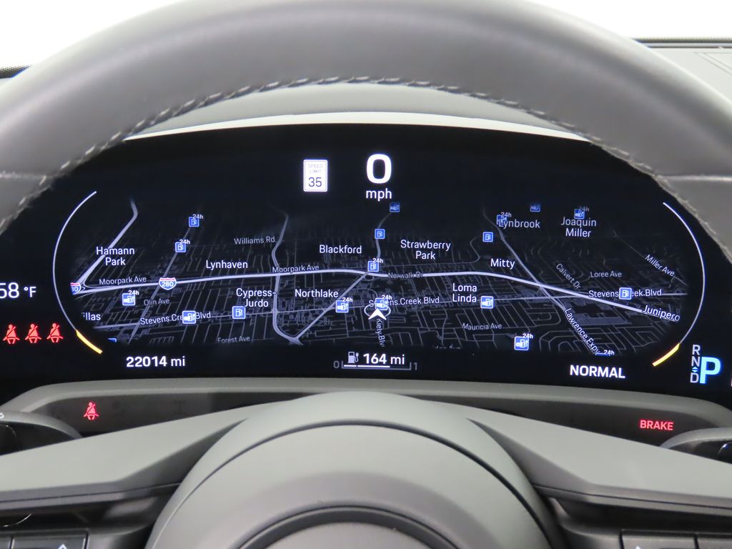 Thumbnail: 2023 Porsche Taycan - 16