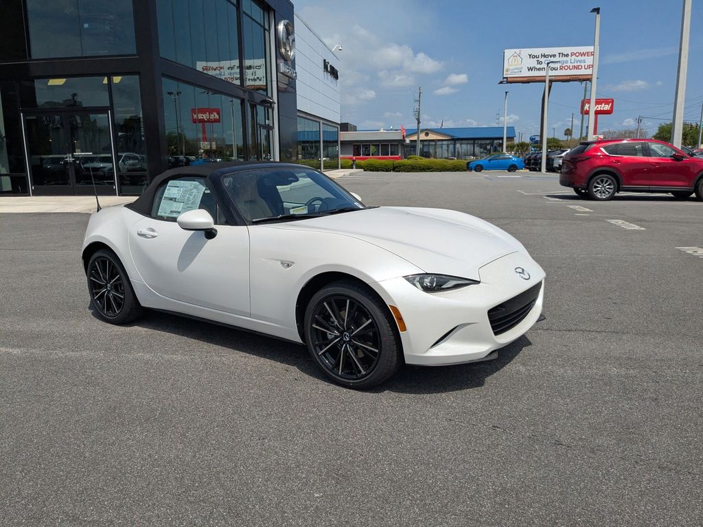2026 Mazda MX-5 Miata Grand Touring