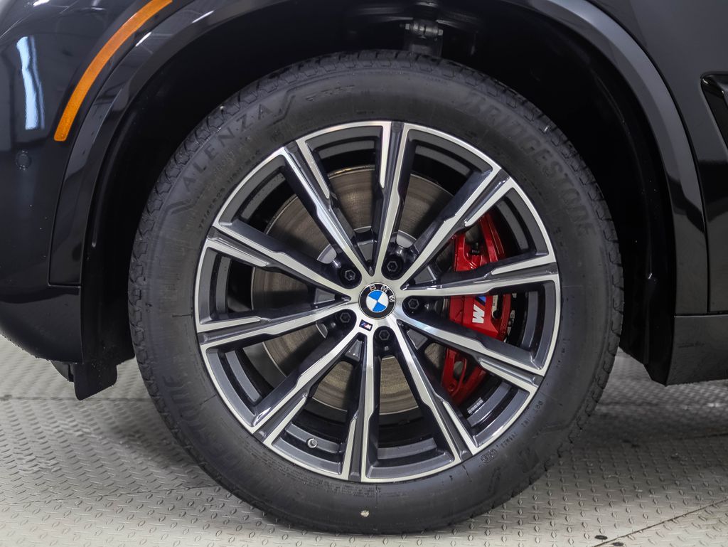 Thumbnail: 2026 BMW X5 - 2