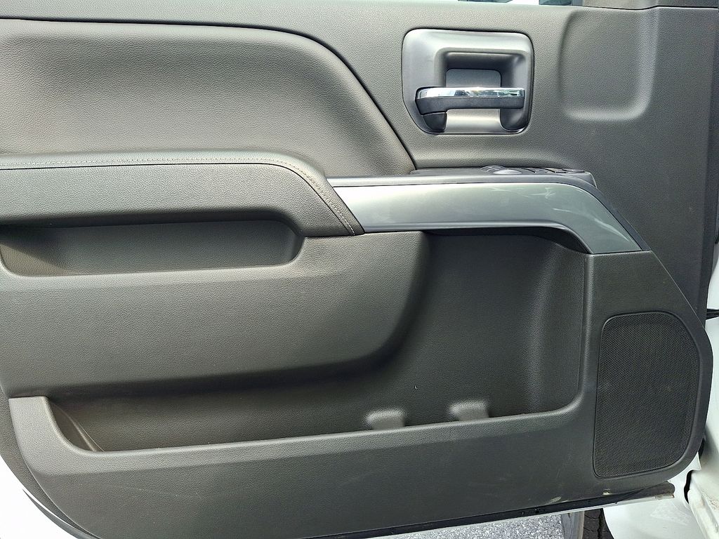 2024 Chevrolet Silverado 5500HD 1LT - 6