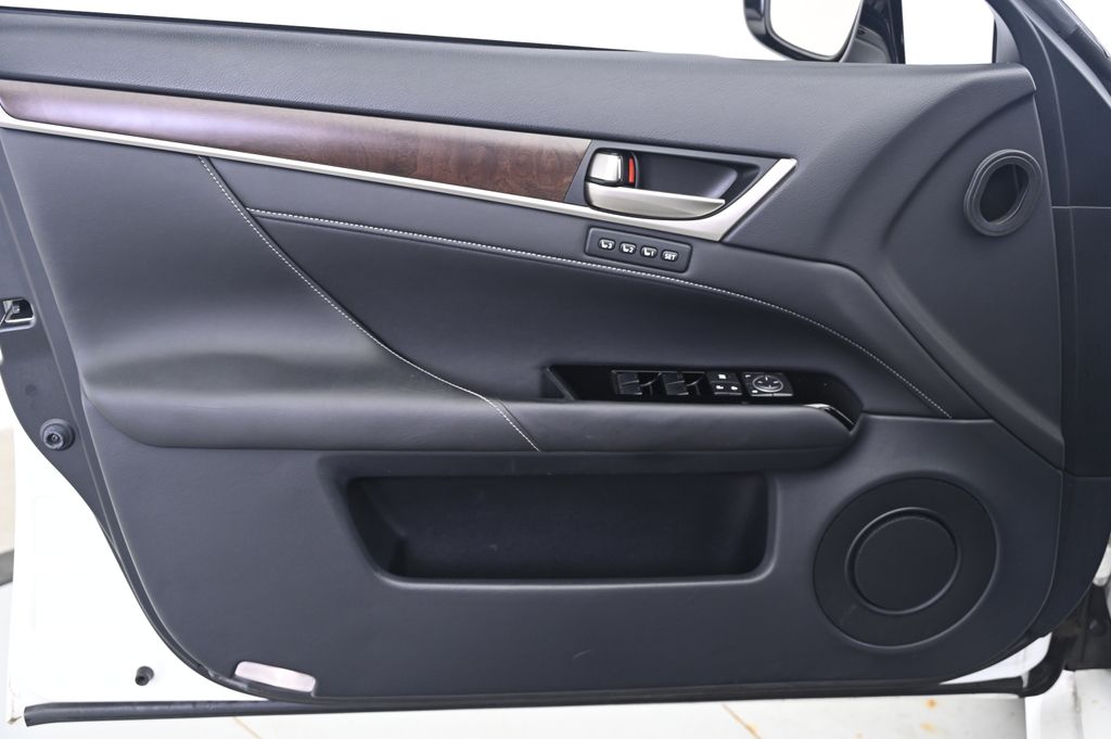 Thumbnail: 2013 Lexus GS - 26