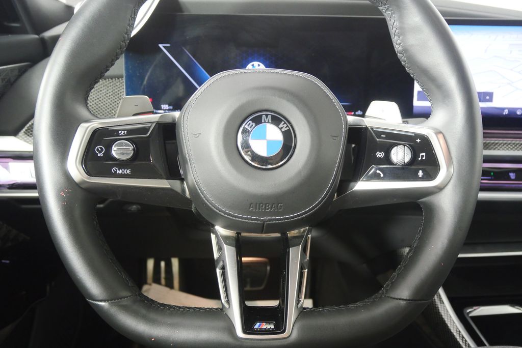 Thumbnail: 2023 BMW 7 Series - 23