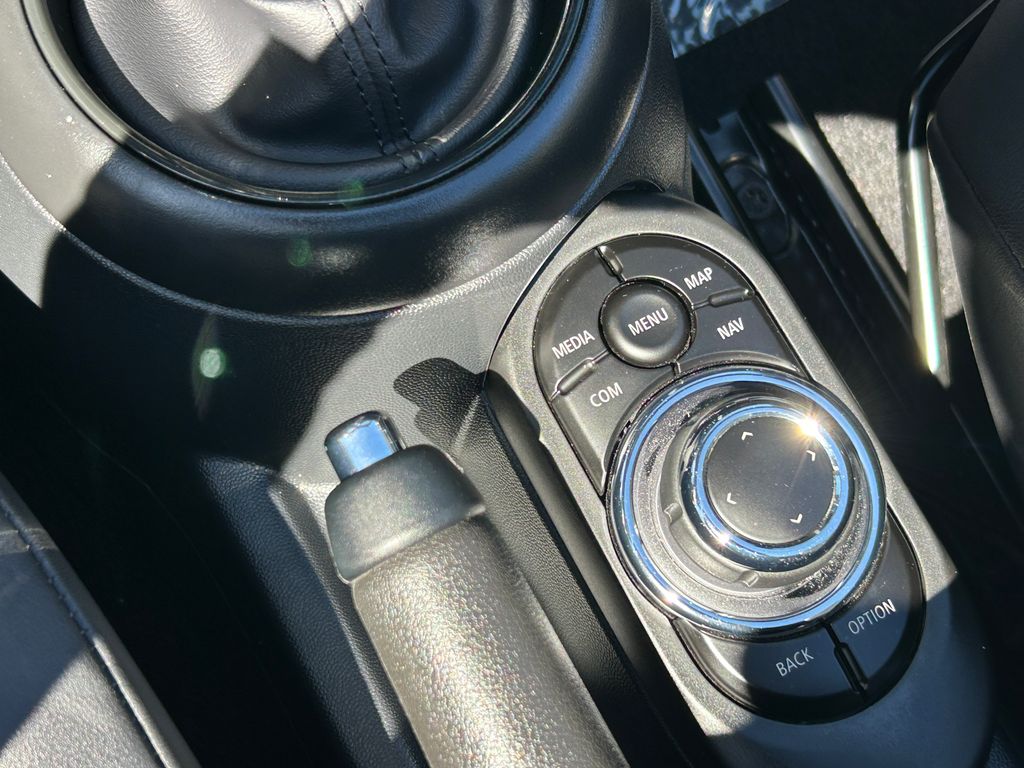 Thumbnail: 2024 MINI Cooper - 26