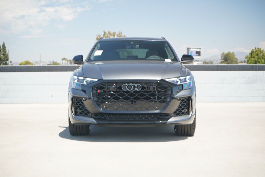 Thumbnail: 2026 Audi RS Q8 - 5