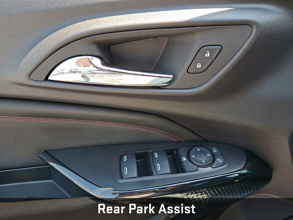 2025 Chevrolet Trax 2RS Gray at Klick Lewis Buick Chevrolet
